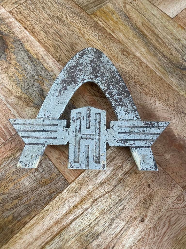 Hanomag Henschel embleem logo oldtimer, Ophalen of Verzenden, Spatbord