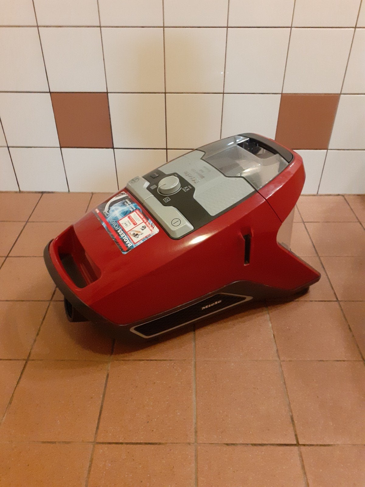 Te koop zo goed als nieuwe miele zaklose stofzuiger, Ophalen of Verzenden, Zo goed als nieuw