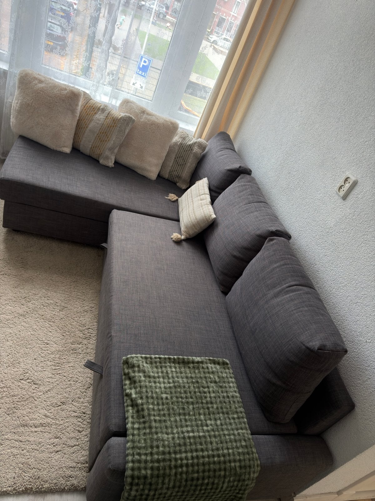 Grijze hoekbank met slaapfunctie, opbergruimte en fauteuil, Ophalen, 250 tot 300 cm, Gebruikt, Hoekbank