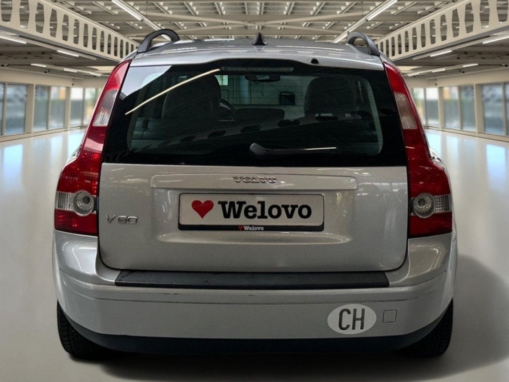 Volvo V50 2.4i Summum Incl. BTW dealer onderhoud, leder, ele, Voorwielaandrijving, 1362 kg, Gebruikt, Zwart