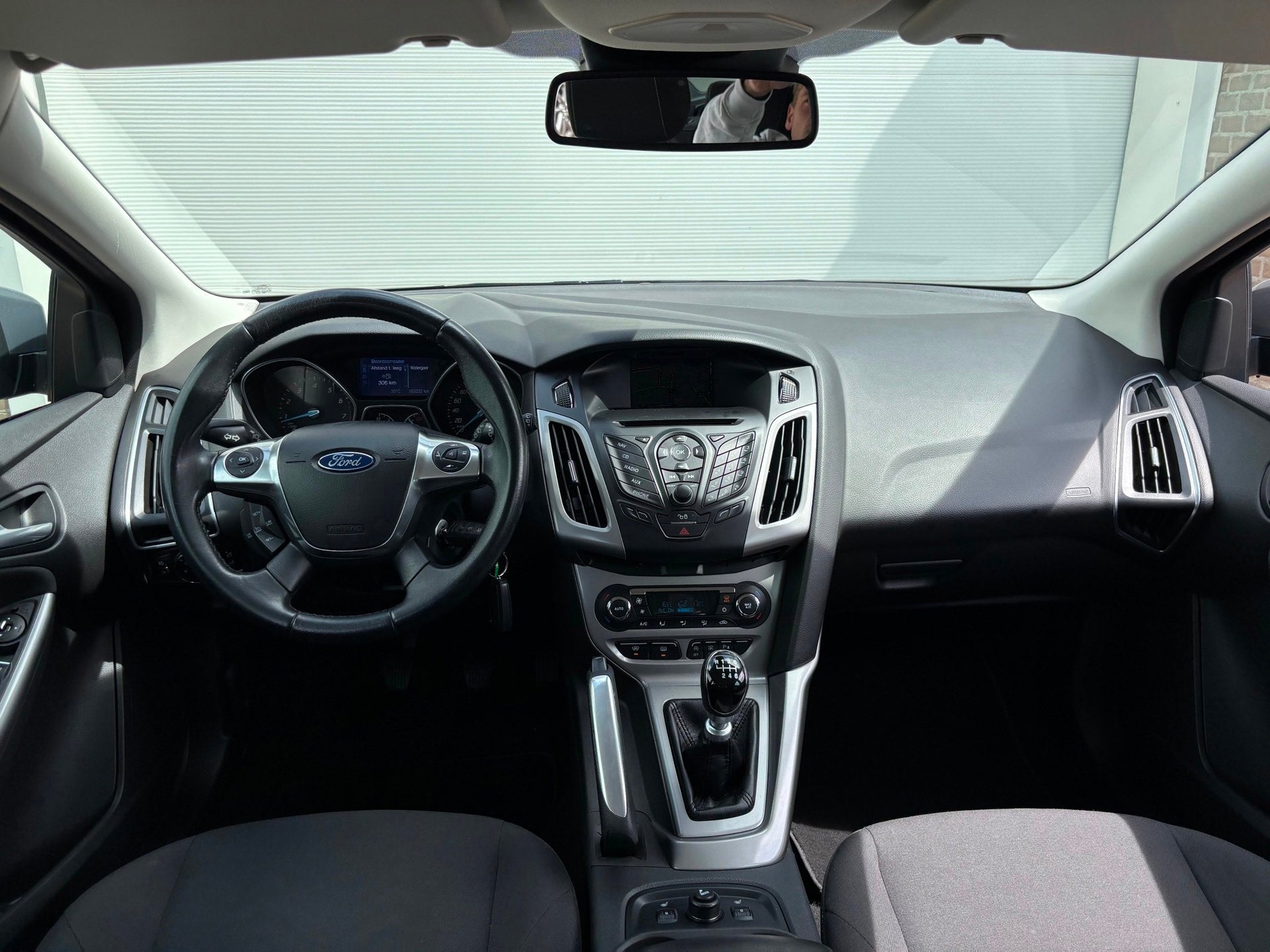 Ford Focus 1.0 EcoBoost Lease Titanium|Park Assistent|Clima|, Euro 5, Gebruikt, Bruin, Handgeschakeld