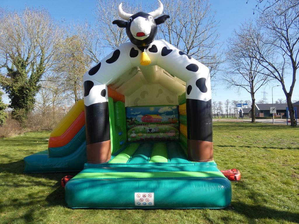 Te Huur Springkussen Blije Koe, Hobby en Vrije tijd, Feestartikelen | Verhuur, Ophalen, Zo goed als nieuw, Overige