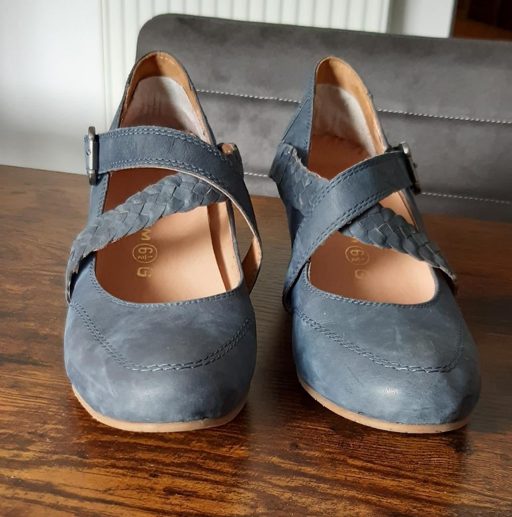 Donkerblauwe Helioform damesschoen maat 6.5 / 40, Kleding | Dames, Schoenen, Blauw, Instappers, Ophalen of Verzenden, Zo goed als nieuw