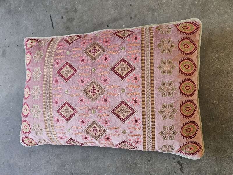 kussen ``oosters``WOONWINKEL RUSTIEK``, Huis en Inrichting, Woonaccessoires | Kussens, Ophalen of Verzenden, Nieuw, Rechthoekig