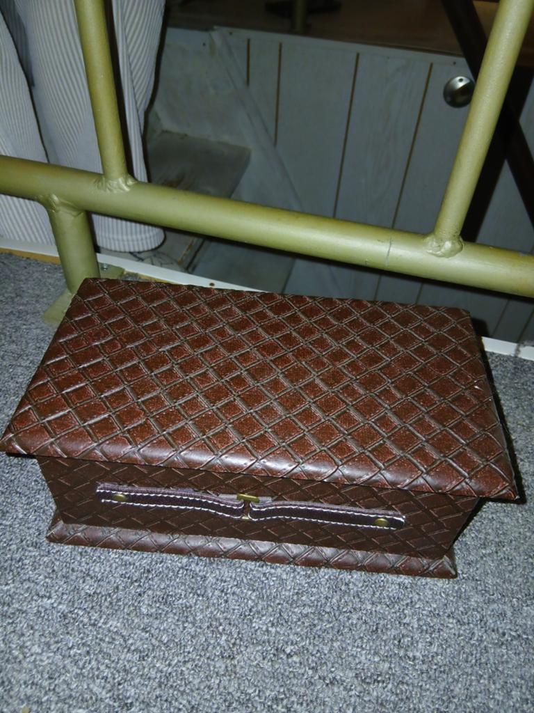 Bruin vintage kistje, Huis en Inrichting, Ophalen, Minder dan 50 cm, Minder dan 50 cm, Minder dan 50 cm