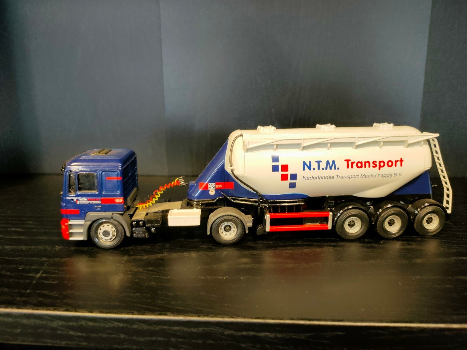 Corgi 1:50 MAN F90 Feldbinder Tanker - N.T.M. Transport, Ophalen, Zo goed als nieuw, Bus of Vrachtwagen, Corgi