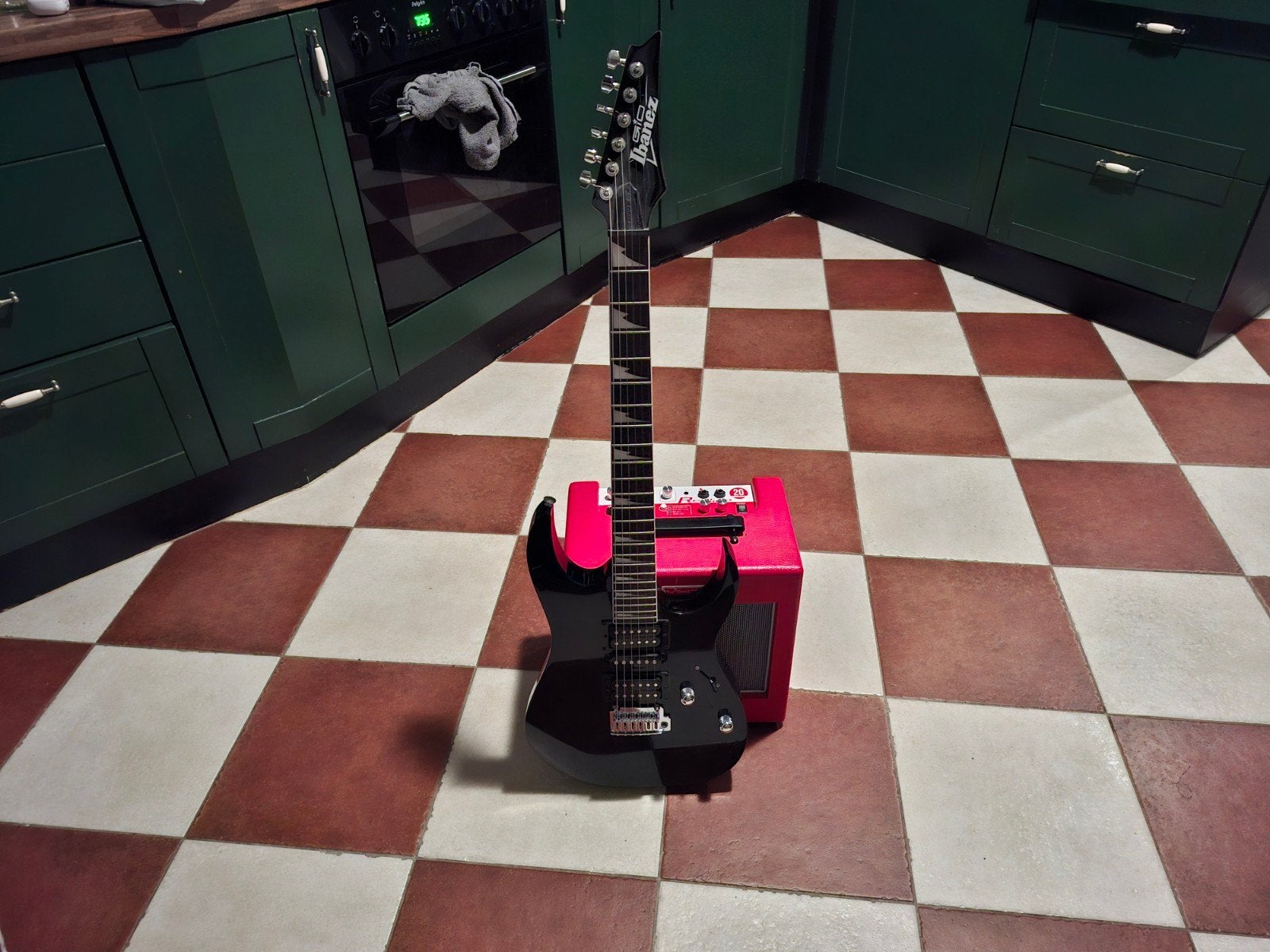 Ibanez gio met redline 20 reverb versterker, Ophalen, Gebruikt, Minder dan 50 watt