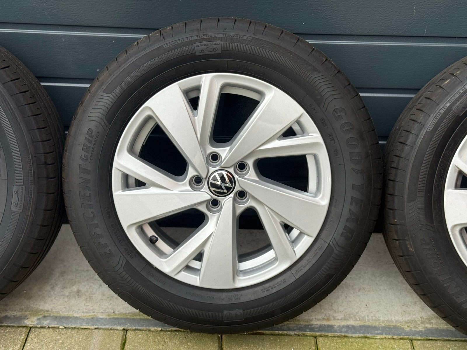 16 inch Aluminium Velgen met Goodyear Banden voor VW Taigo, Ophalen, Gebruikt