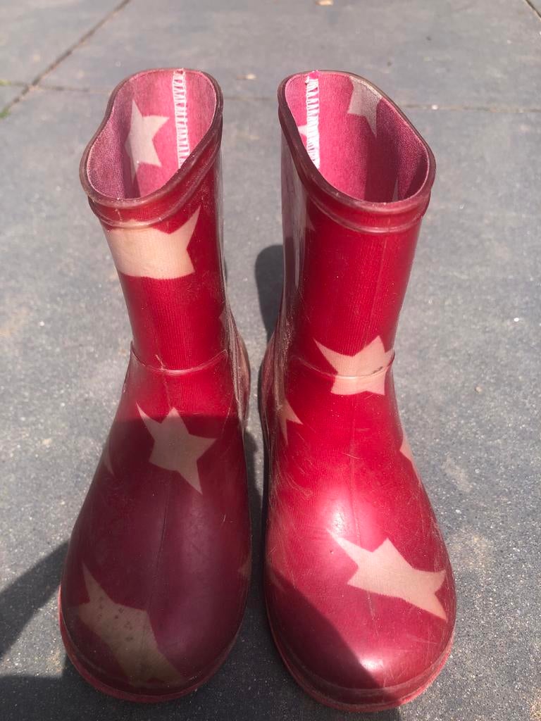 Hema regenlaarsjes rood met sterren maat 24, Ophalen of Verzenden, Zo goed als nieuw, Jongen of Meisje, Laarzen