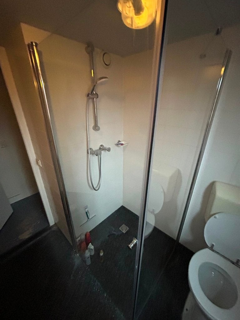 Douchecabine met glazen deuren, Doe-het-zelf en Verbouw, Sanitair, Ophalen, Zo goed als nieuw, Glas, Douche
