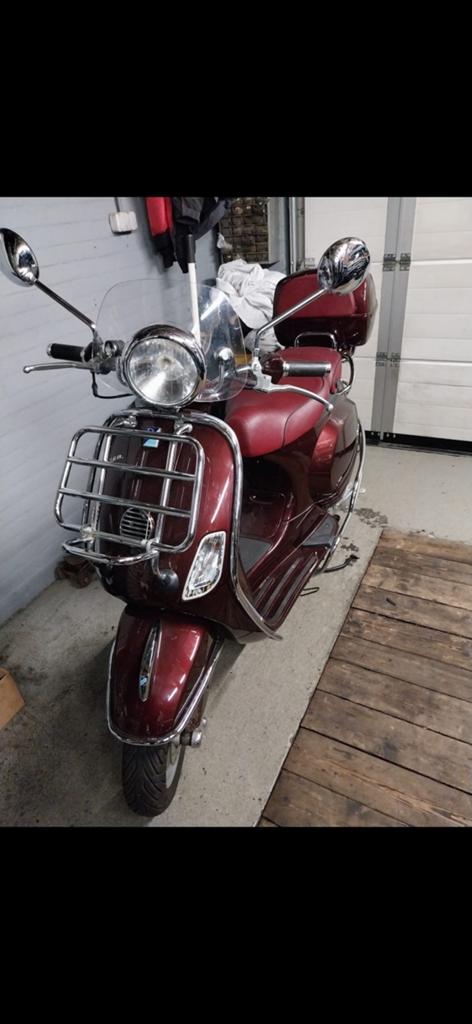 Vespa LXV, Fietsen en Brommers, Scooters | Vespa, Zo goed als nieuw, Vespa LXV, Maximaal 25 km/u, Benzine, Ophalen
