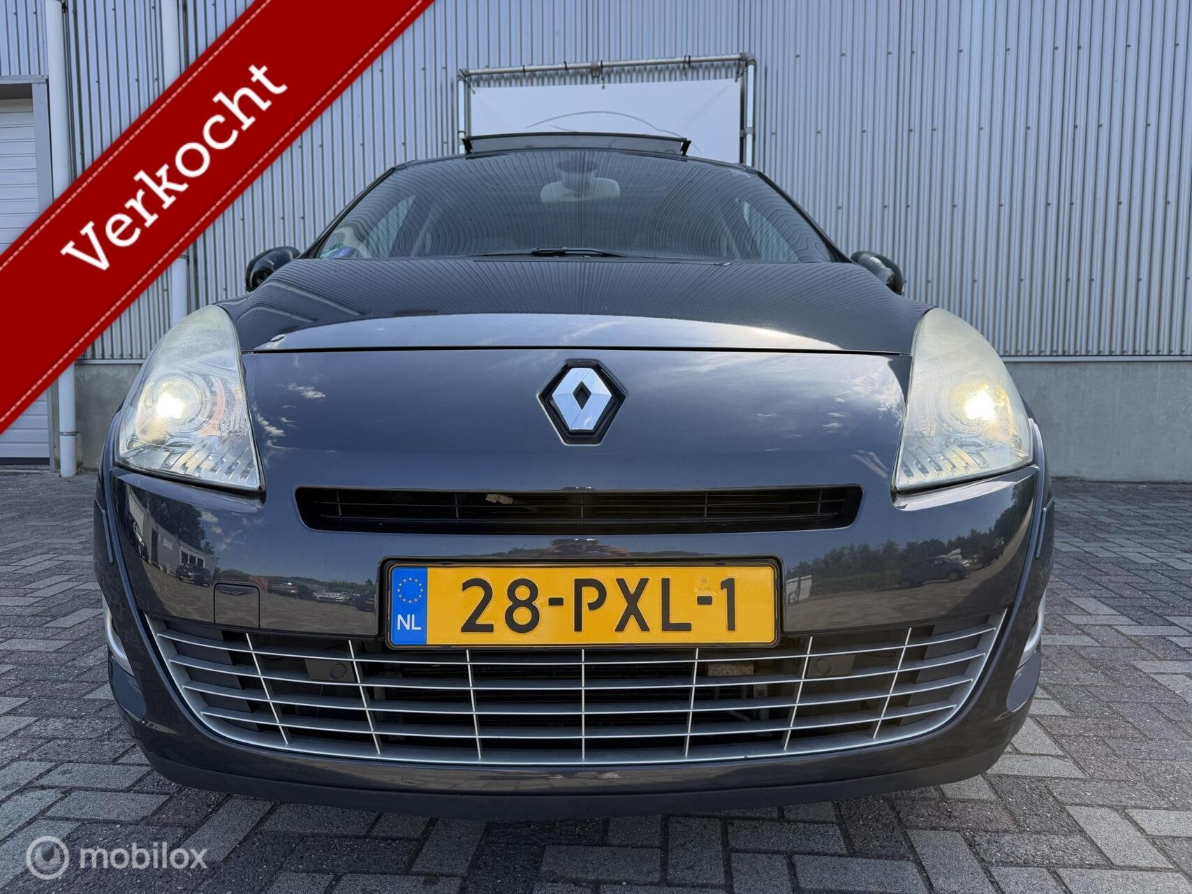 Renault Grand Scenic 2.0 Bose 140pk Automaat 2011 / Camera /, Euro 5, Gebruikt, 4 cilinders, Leder en Stof