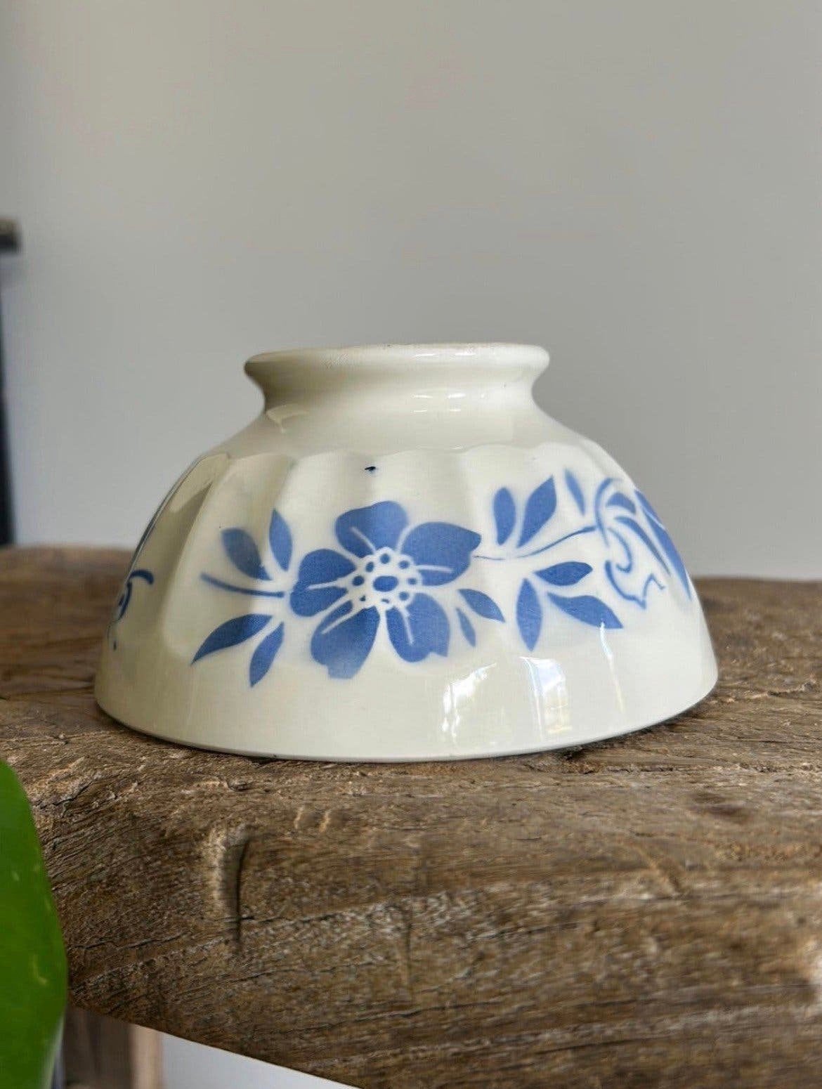 Franse spoelkom nr 2 blauw witte bloem, Antiek en Kunst, Verzenden