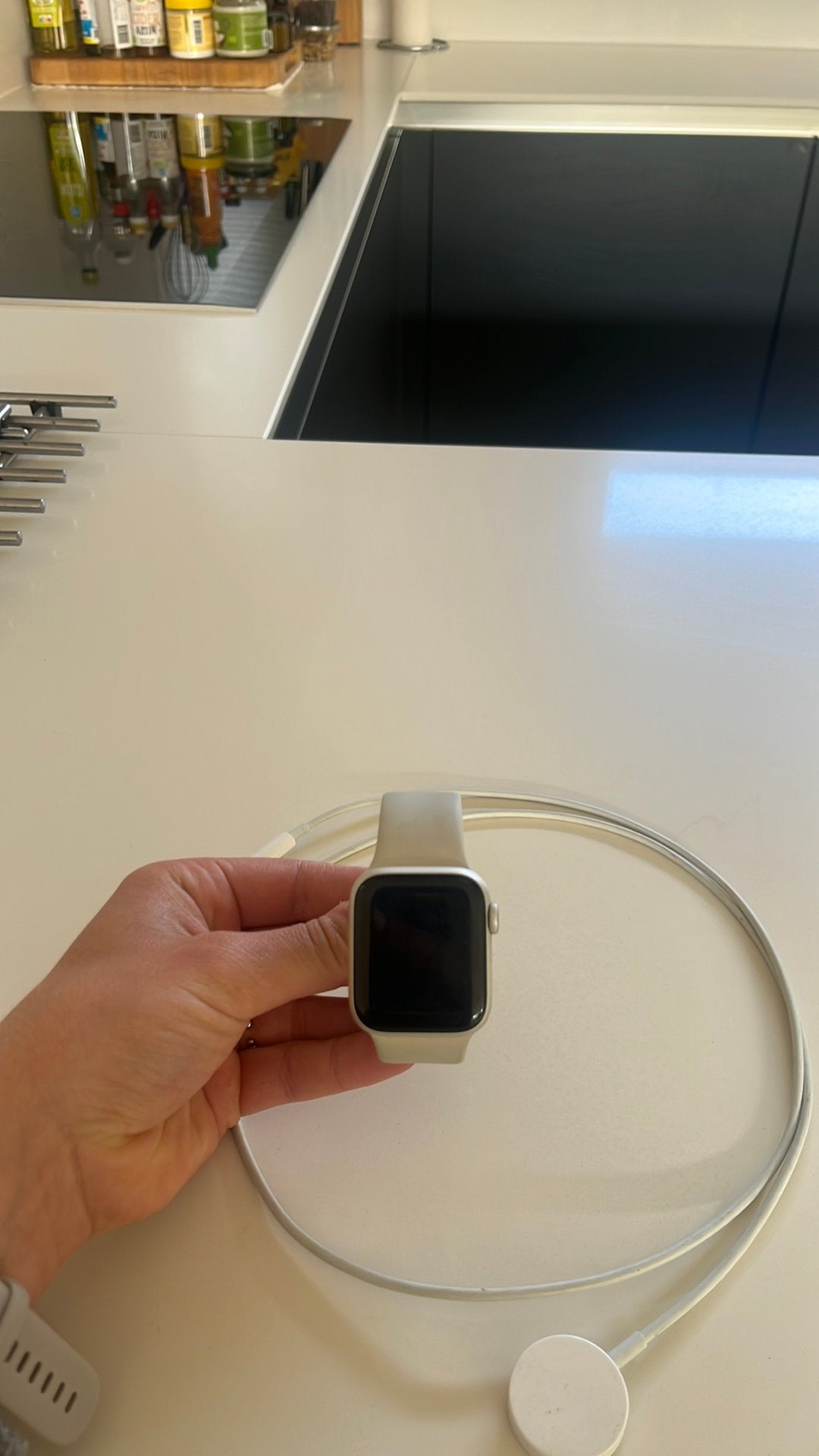 Apple Watch SE, Sieraden, Tassen en Uiterlijk, Smartwatches, Gebruikt, iOS, Wit, Afstand, Calorieverbanding, Conditie, GPS, Hartslag