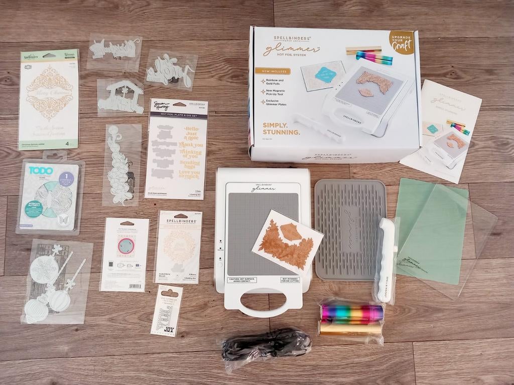 Nieuw Spellbinders Glimmer Hot Foil System & Dies, Hobby en Vrije tijd, Geschikt voor snijden, Gereedschap of Toebehoren, Nieuw