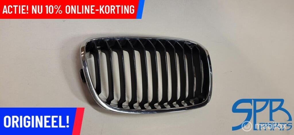 Grille BMW 1 SERIE F20 F21 GRILL NIER RECHTS 51137239022 ORG, Auto-onderdelen, Gebruikt, Ophalen of Verzenden, BMW, BMW