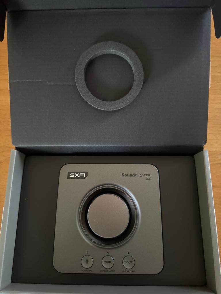 Creative Sound Blaster X4 Externe USB DAC met Hoofdtelefoonv, Computers en Software, Geluidskaarten, Zo goed als nieuw, Extern