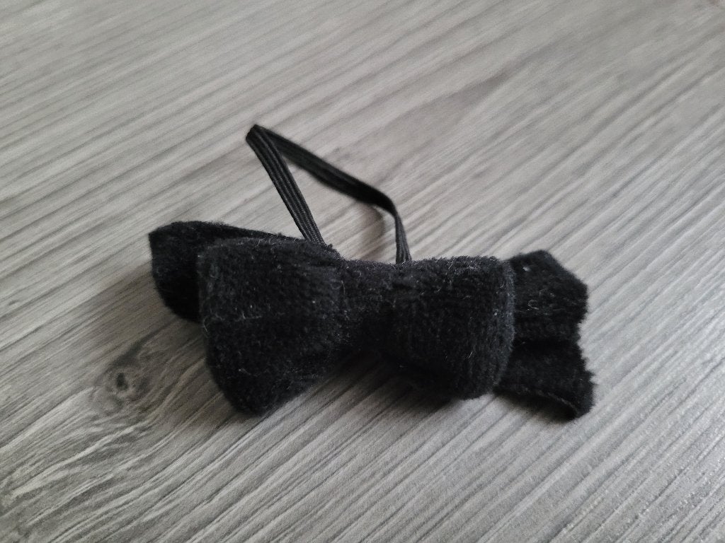 Zwart elastiekje met zwart strikje ~ SJ2917, Ophalen of Verzenden, Gebruikt, Haarspeld, Zwart