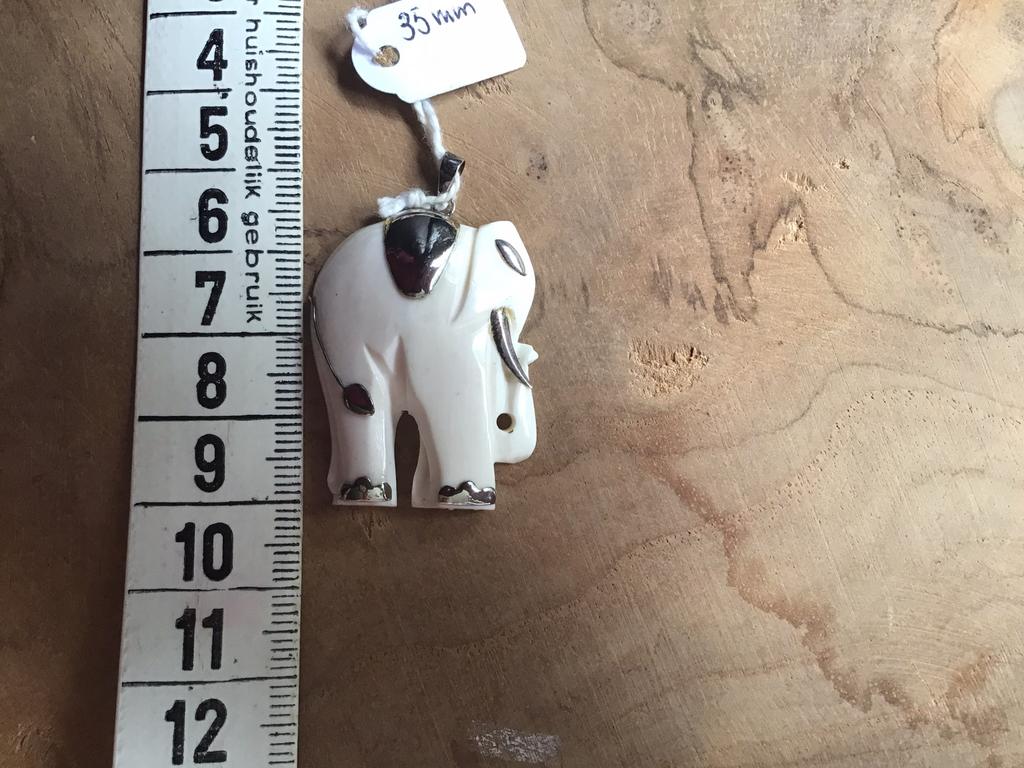 Olifant hanger, olifant gemaakt van been, Ophalen, Zo goed als nieuw, Zilver, Overige merken