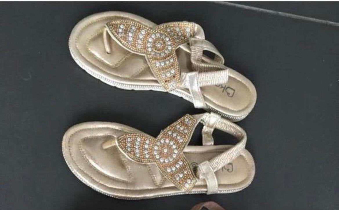 Nieuwe slippers sandalen merk Ikrush  Maat 38, Kleding | Dames, Schoenen, Ophalen, Nieuw, Sandalen of Muiltjes