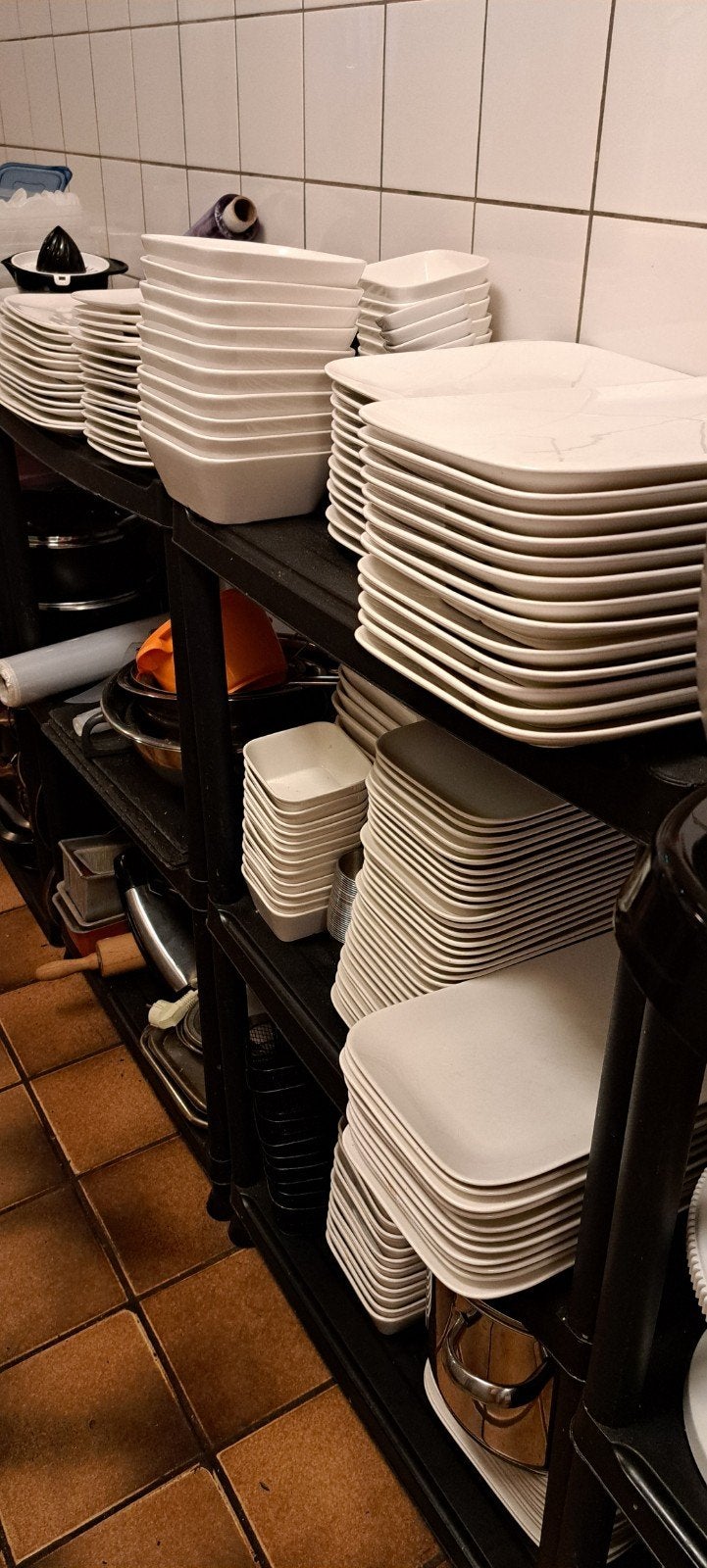 servies roomkleurig, Ophalen, Zo goed als nieuw, Bord(en), Overige stijlen