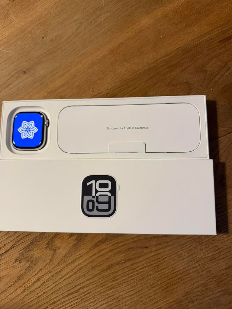 Apple watch series 10 46 mm met 4 bandjes incl. Dozen, Avontuur en Actie, 1 speler, Ophalen of Verzenden, Zo goed als nieuw
