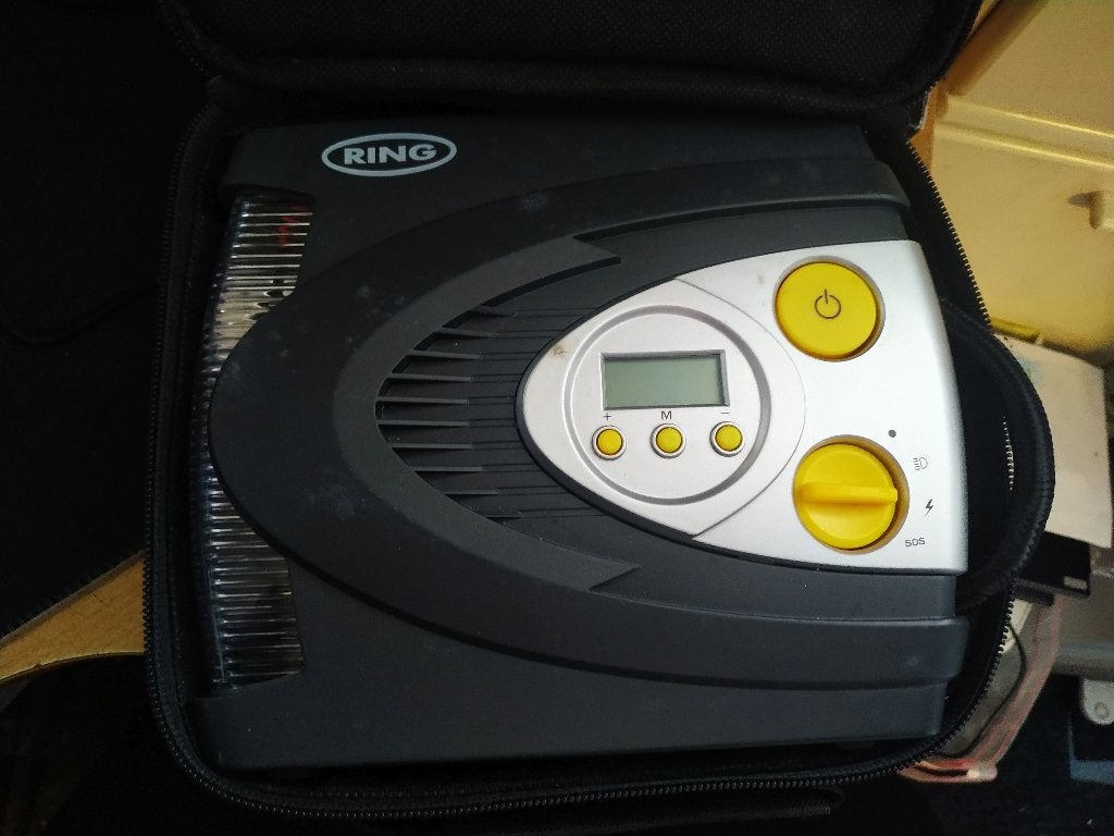 RING RAC630 Digital 12 V Compressor, Ophalen of Verzenden, Zo goed als nieuw