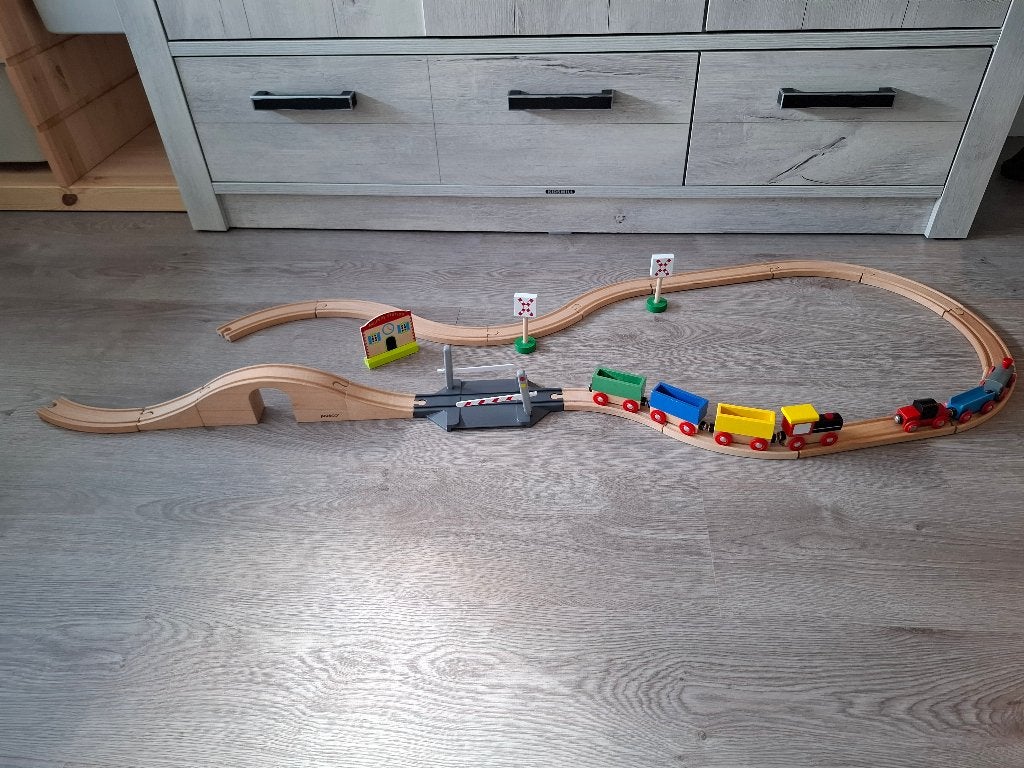 Jouéco Houten Treinbaan – Houten Speelgoed, Kinderen en Baby's, Speelgoed | Houten speelgoed, Ophalen of Verzenden, Zo goed als nieuw