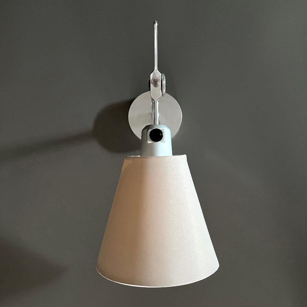 Artemide Tolomeo Parete Diffusore., Huis en Inrichting, Lampen | Wandlampen, Zo goed als nieuw, Metaal, Stof, Overige materialen