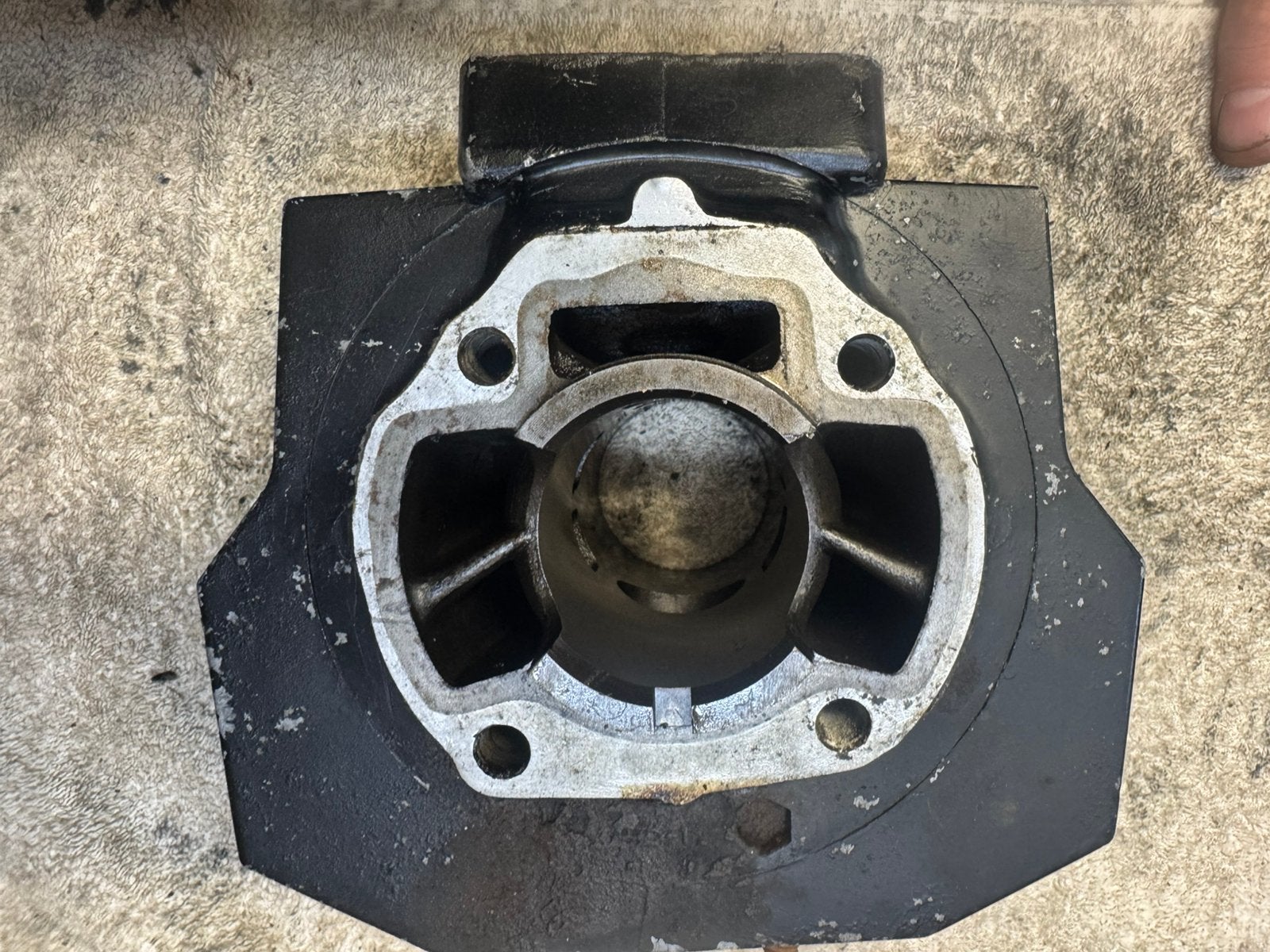 Honda 80cc cilinder (mt80-mb80-mtx80), Ophalen, Zo goed als nieuw, Cilinder