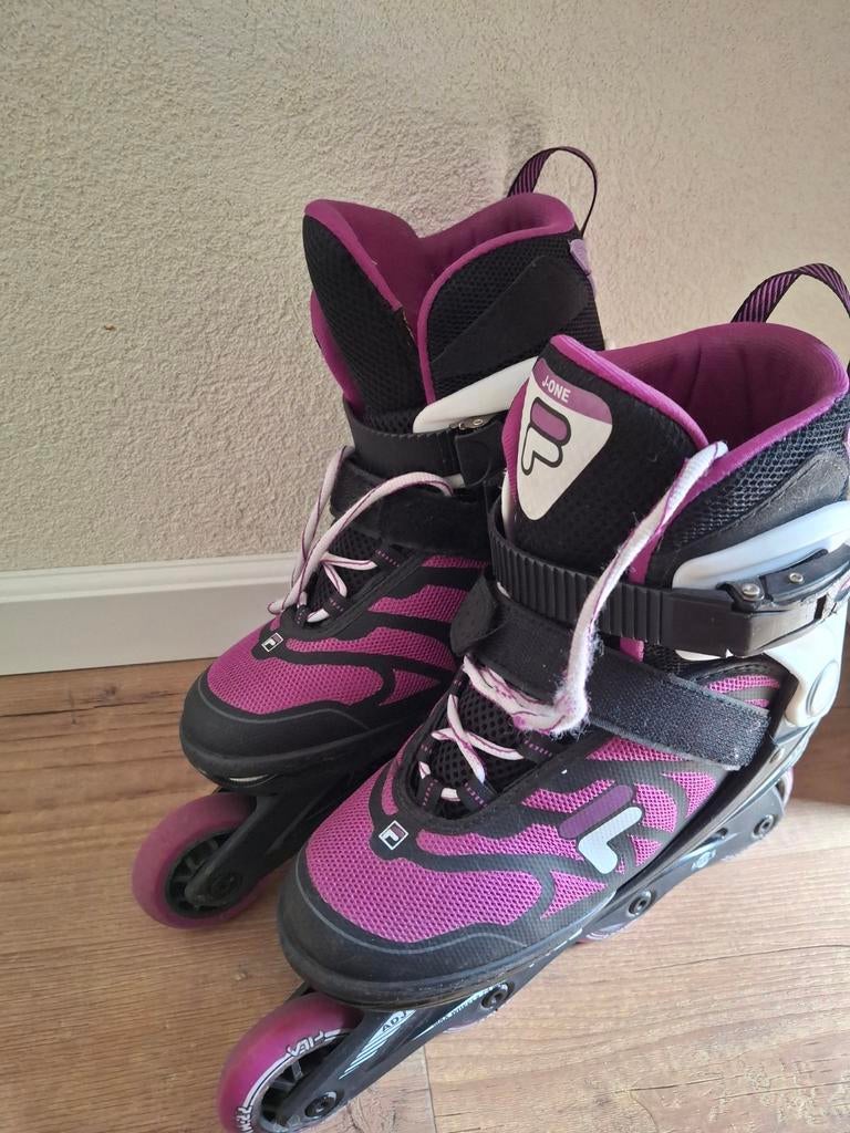 Verstelbare Skeelers Paars - Zwart Maat 36-40, Sport en Fitness, Skeelers, Kinderen, Ophalen of Verzenden, Inline skates 4 wielen