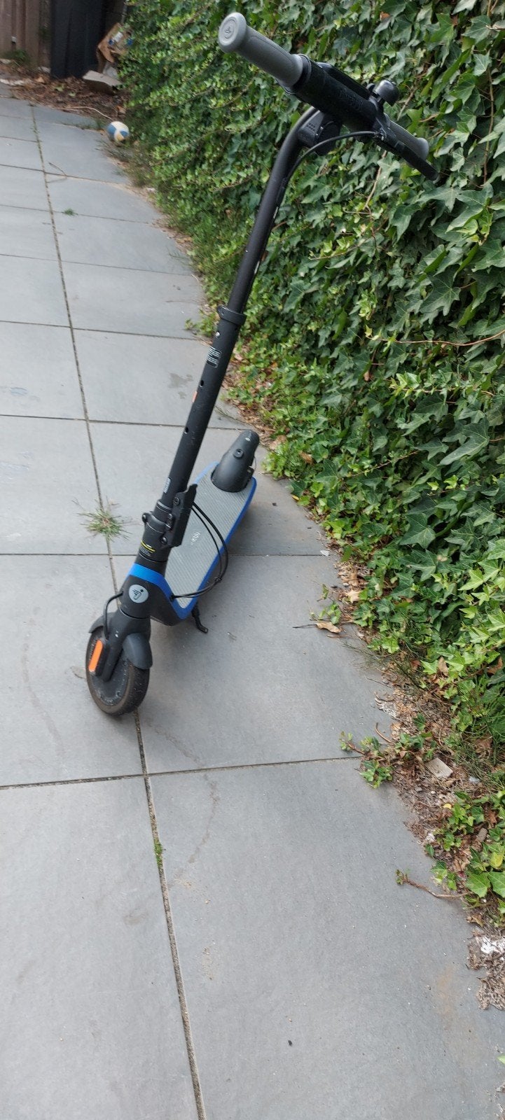 e step nine bot c2pro voor jaar 9 tot 14 snel hijd 16 km, Ophalen of Verzenden, Gebruikt, Elektrische step (E-scooter), SEGWAY Ninebot