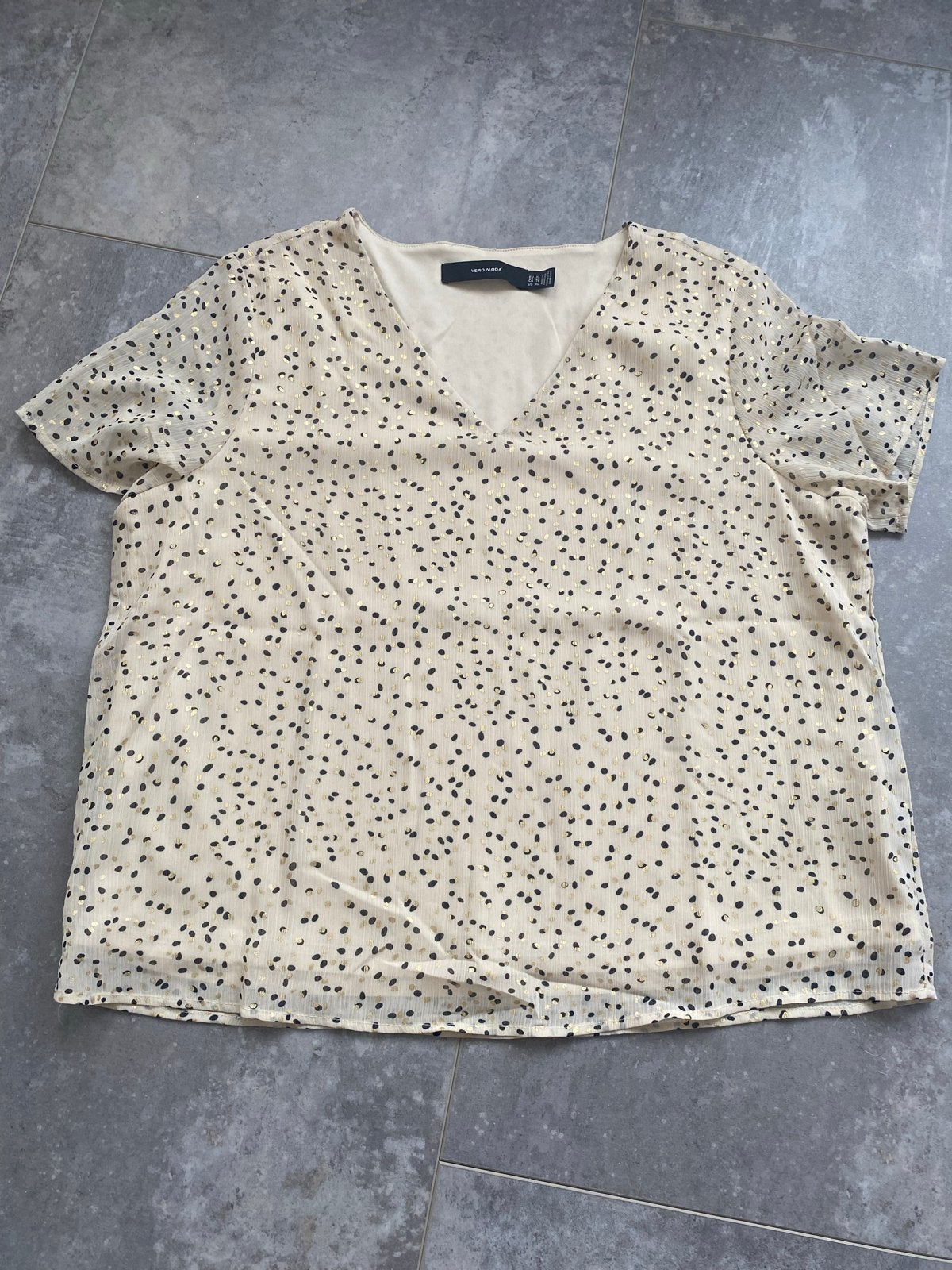 Vero Moda Blouse met stippenprint - Maat XL, Beige, Maat 42/44 (L), Ophalen of Verzenden, Zo goed als nieuw