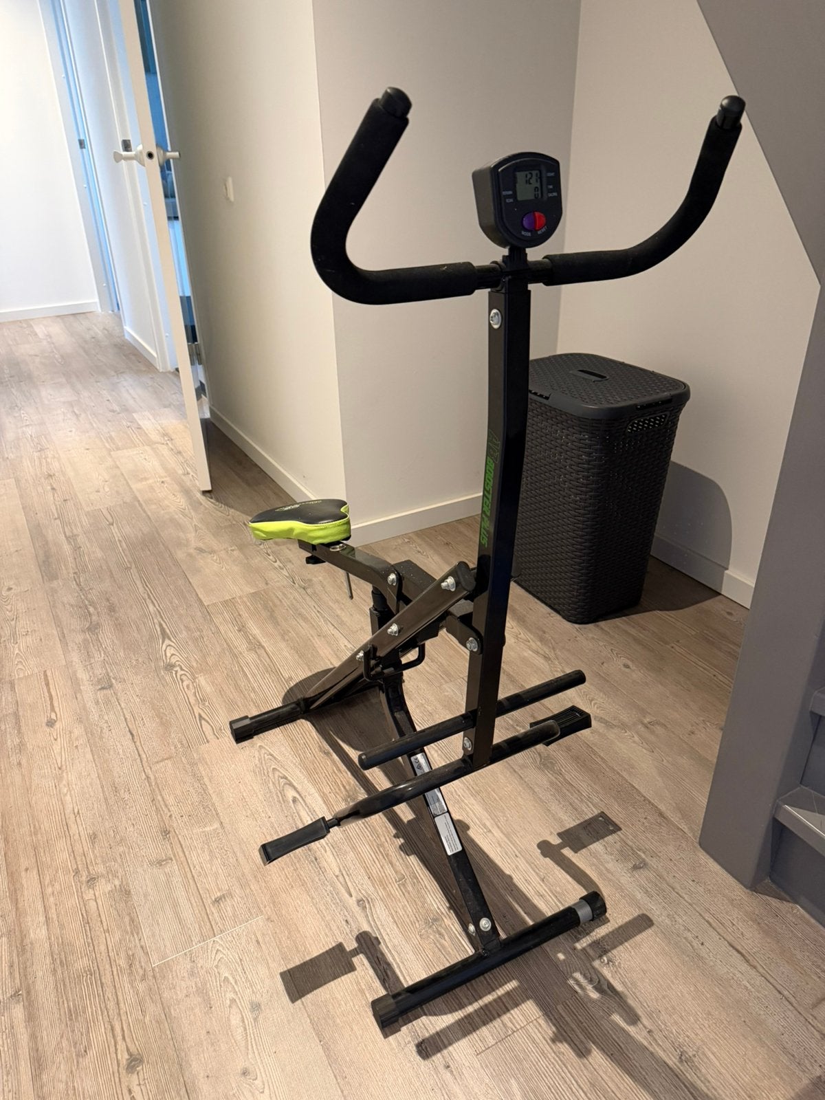 Ab Booster plus, Sport en Fitness, Ophalen, Zo goed als nieuw