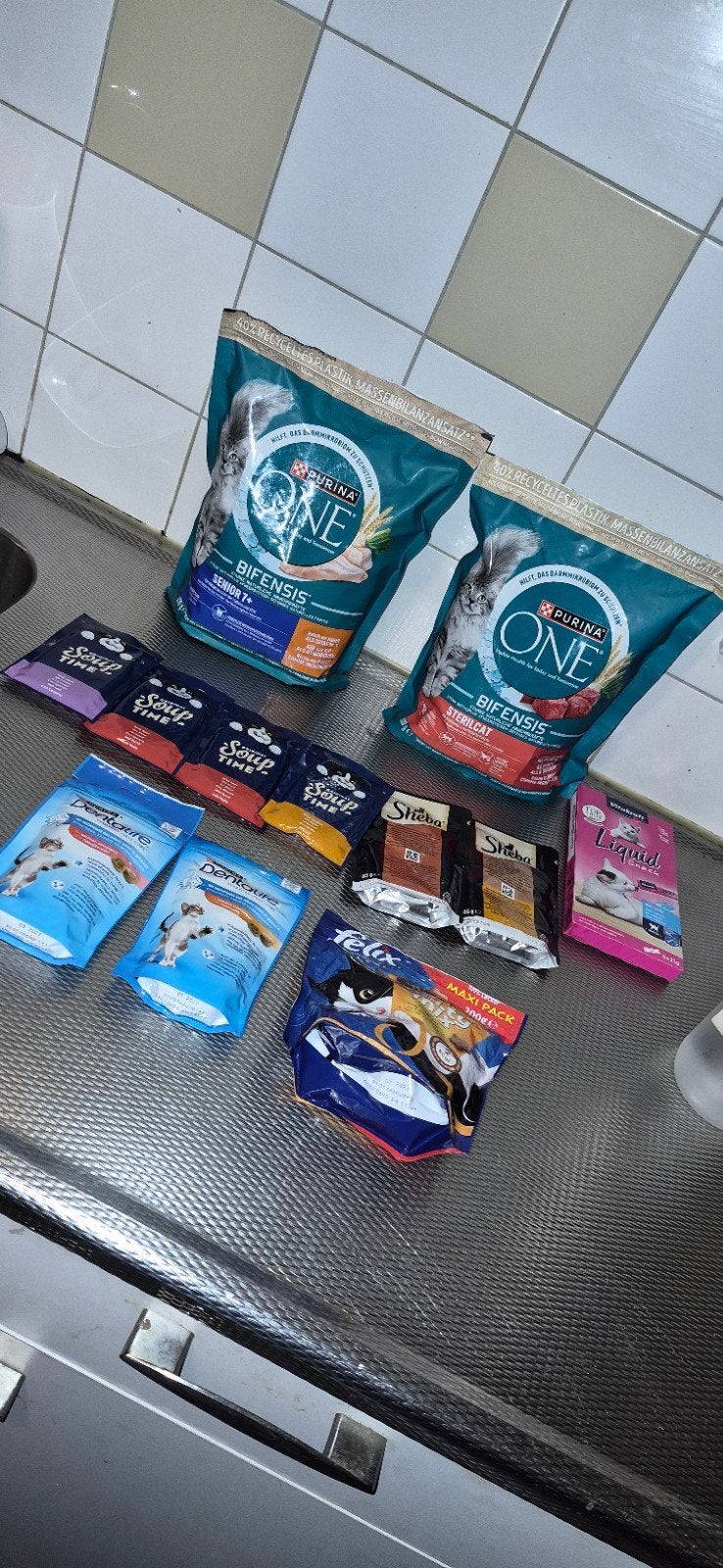 ​Groot pakket kattenvoer en snacks (Purina ONE, Sheba, Felix, Ophalen, Kat