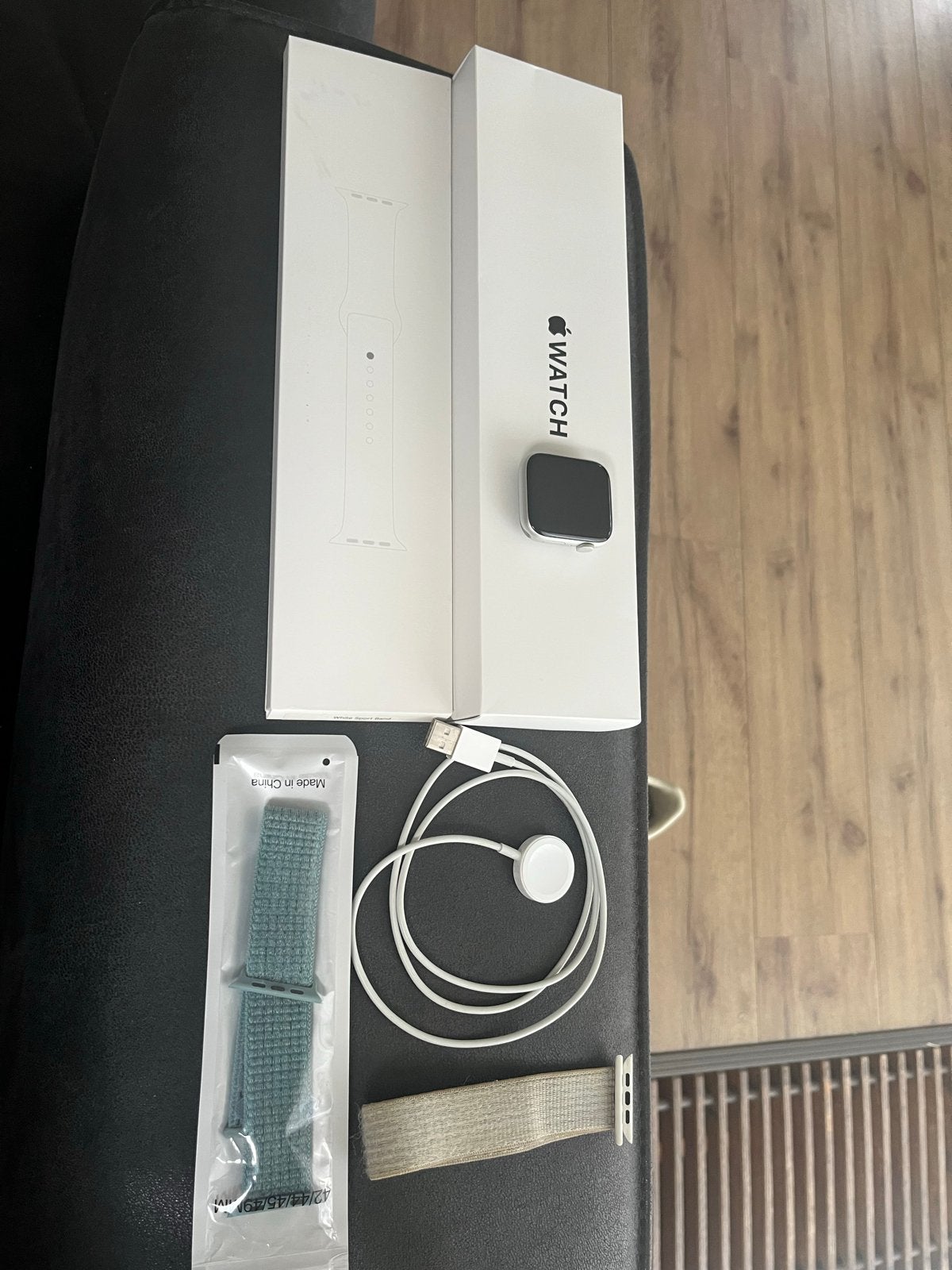 Apple Watch 44mm Zilver Aluminium, Ophalen, Zo goed als nieuw, Zilver