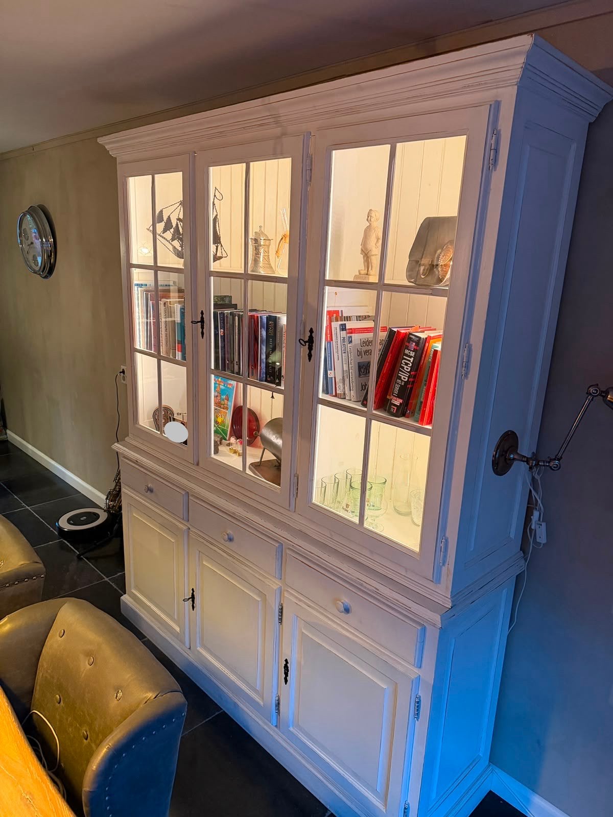 Prachtige witte vitrinekast met verlichting, Huis en Inrichting, Kasten | Boekenkasten, Ophalen, Gebruikt, 200 cm of meer, 150 tot 200 cm