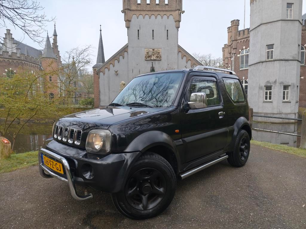 Suzuki Jimny 1.3 JLX 4WD AUTOMAAT/ zwart / airco / apk4-2027, Auto's, Suzuki, Automaat, 1005 kg, Stof, 40 €/maand