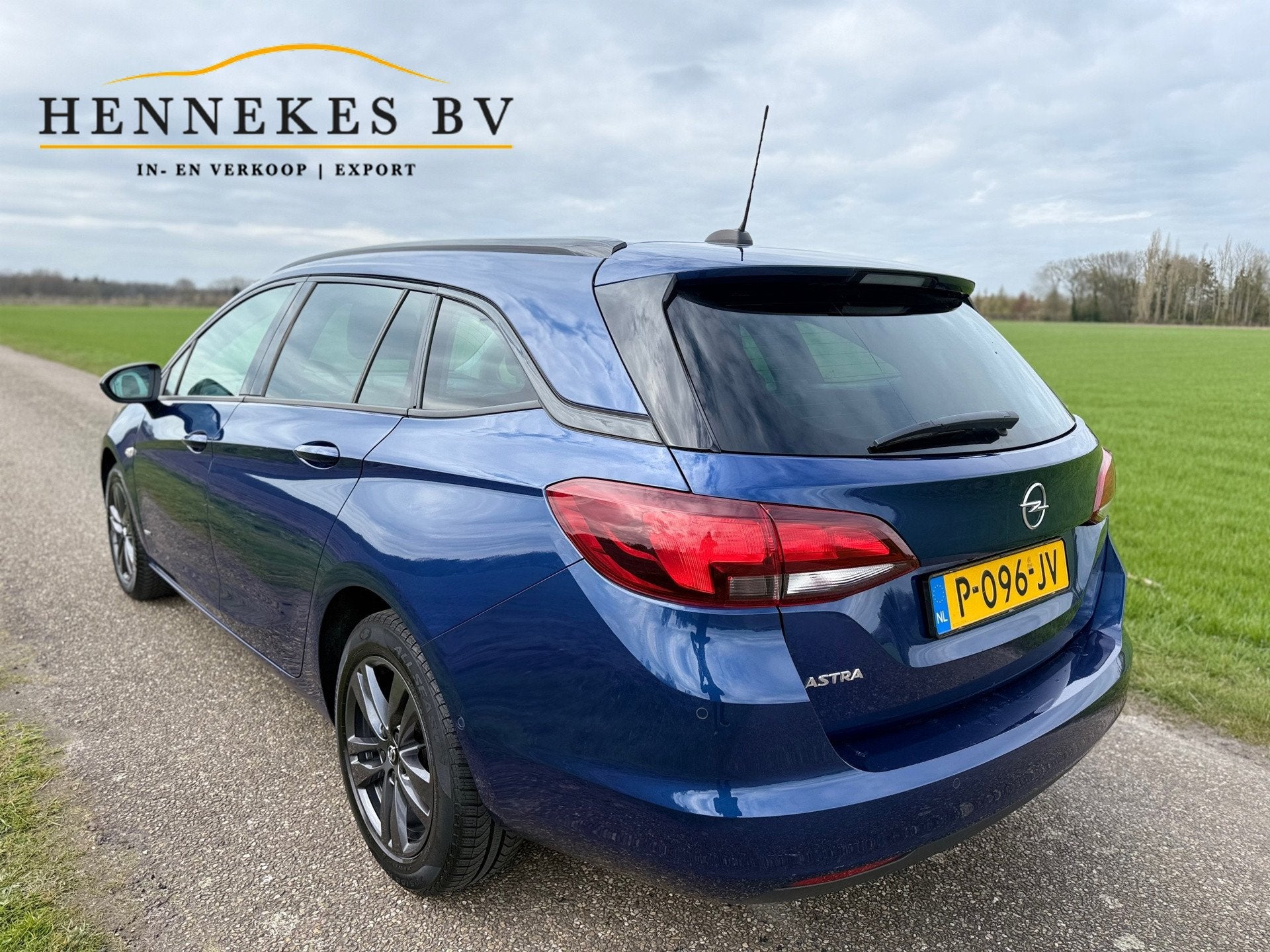 Opel Astra Sports Tourer 1.2 Design & Tech NAP, Voorwielaandrijving, Gebruikt, 1199 cc, Automatische klimaatregeling
