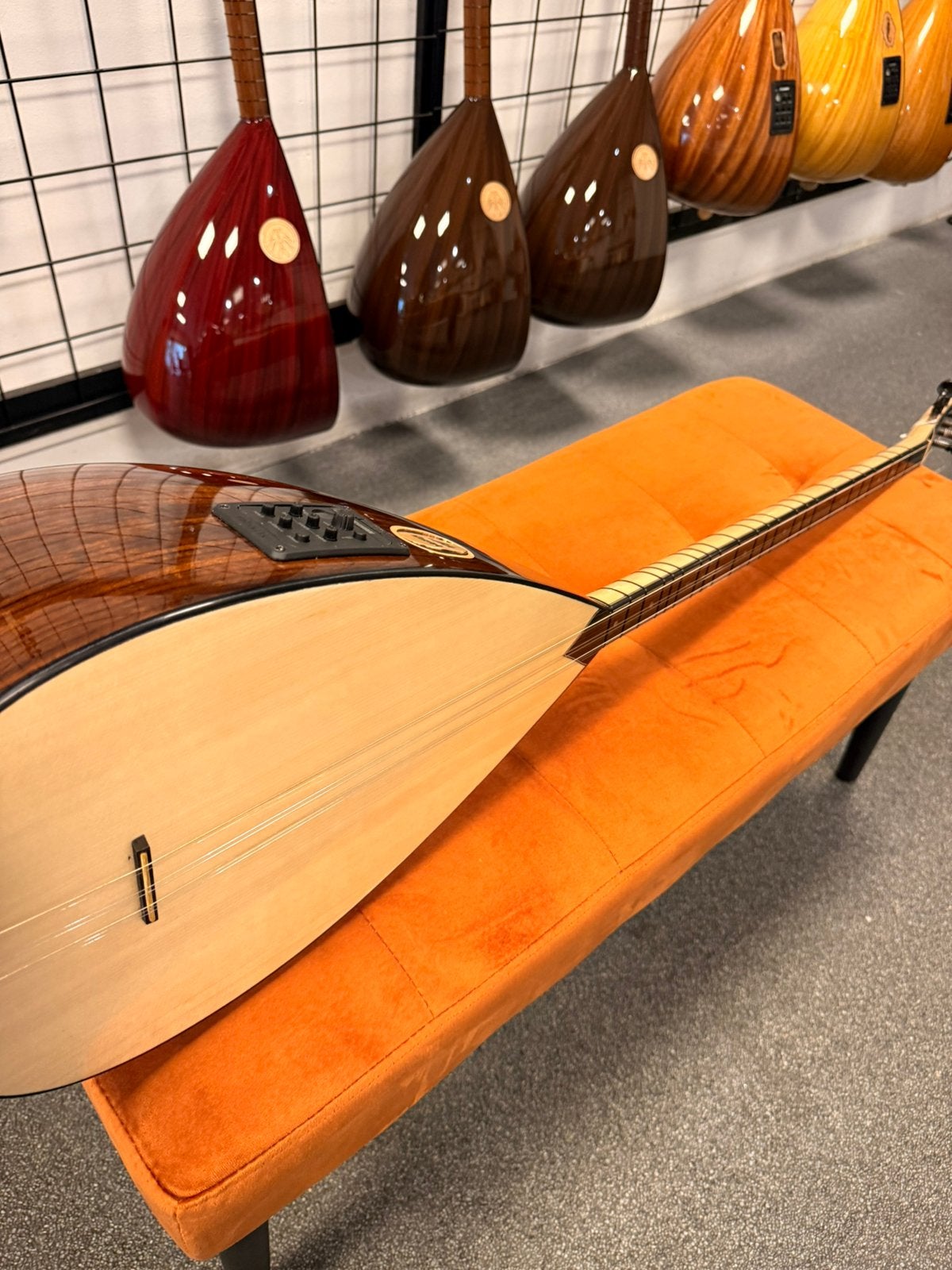 saz afrika cevizi uzun sap özel yapım tam profosyonel, Muziek en Instrumenten, 7007dc, Aura muziek, Nieuw, Ophalen of Verzenden