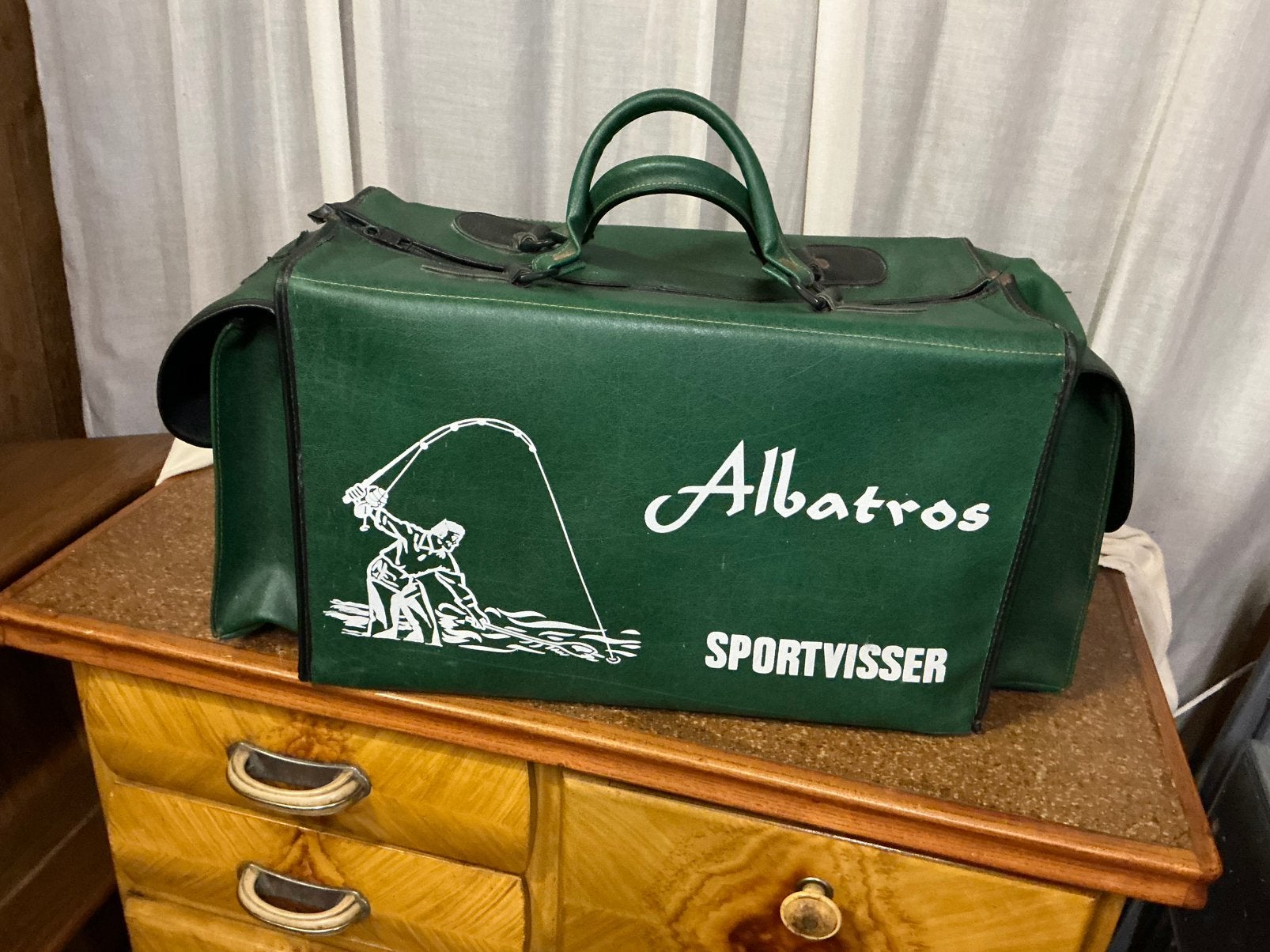 Vintage viskoffer Albatros ,mooie groene kleur, Watersport en Boten, Hengelsport | Algemeen, Ophalen of Verzenden, Zo goed als nieuw
