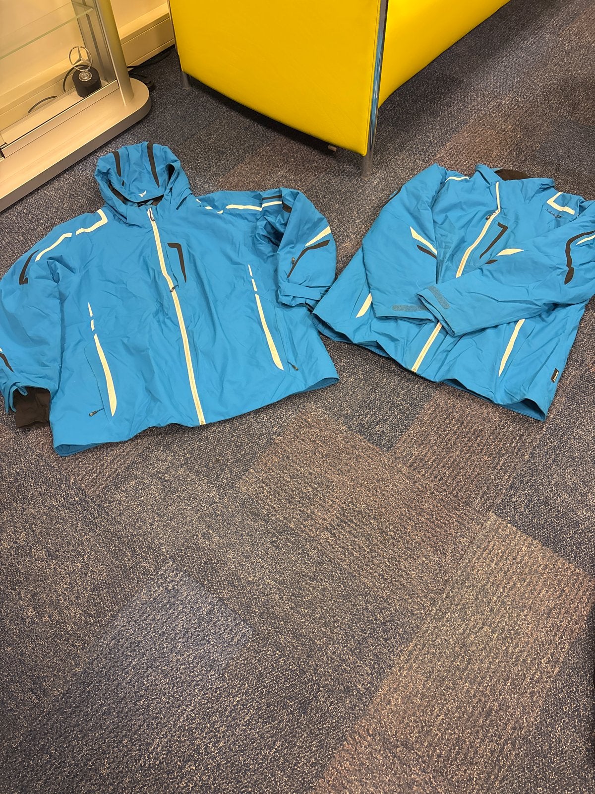 Heren- en dames winterjas in maat 64 en 60 - 1 koop, Kleding | Heren, Ophalen of Verzenden, Gedragen, Overige maten, Jack