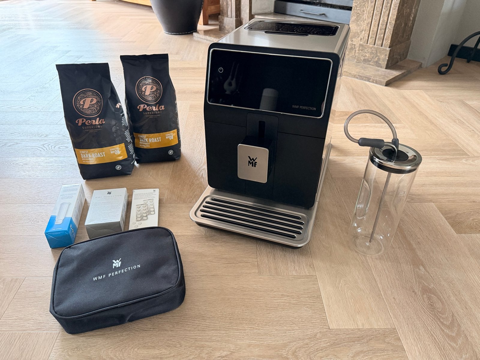 WMF Perfection 740 volautomatische koffiemachine, Ophalen, Afneembaar waterreservoir, Gebruikt, 10 kopjes of meer