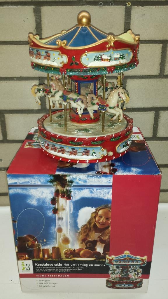 Kerst carrousel, Diversen, Ophalen