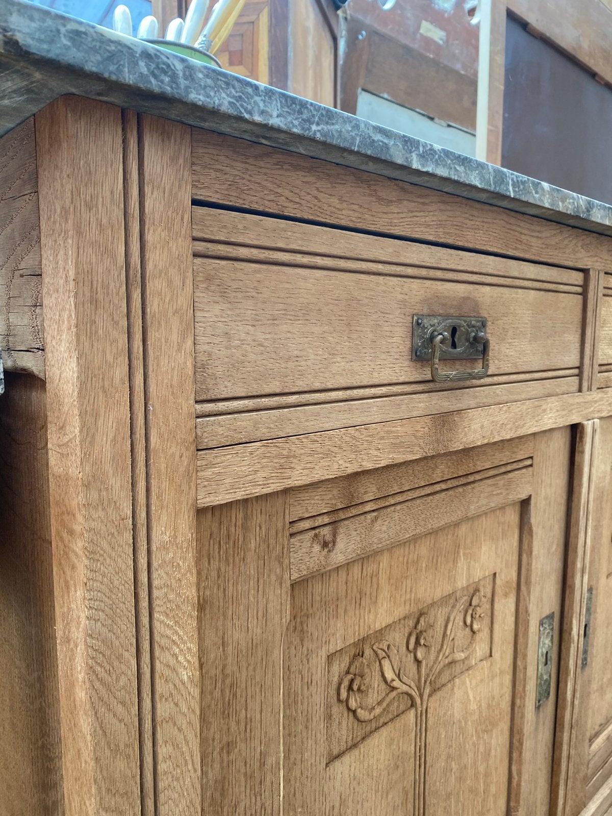Landelijk Frans eiken kast commode, Ophalen