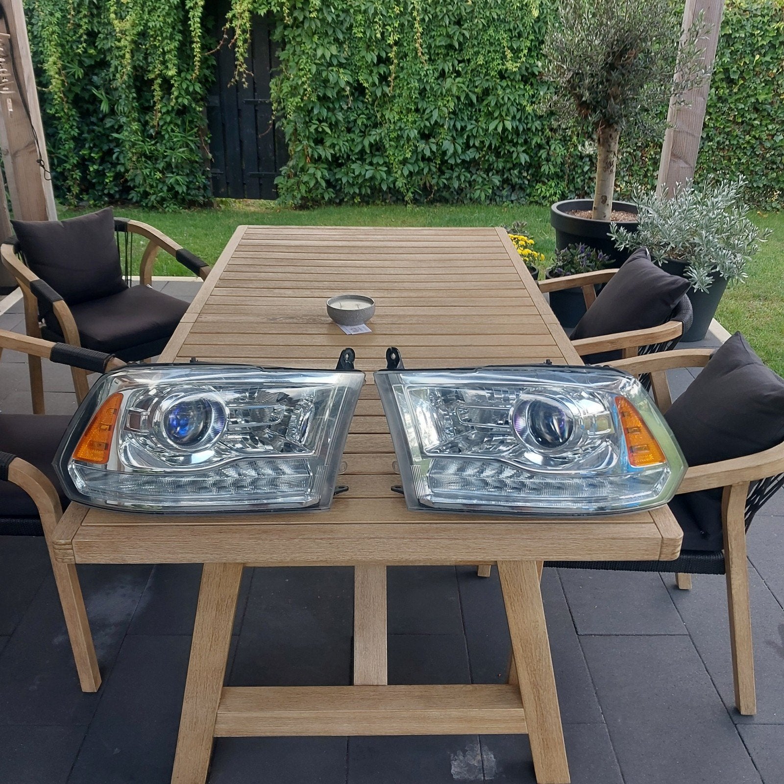 Koplamp set Dodge Ram 1500 Gen 4 - Goed werkend, Ophalen of Verzenden, Gebruikt, Dodge