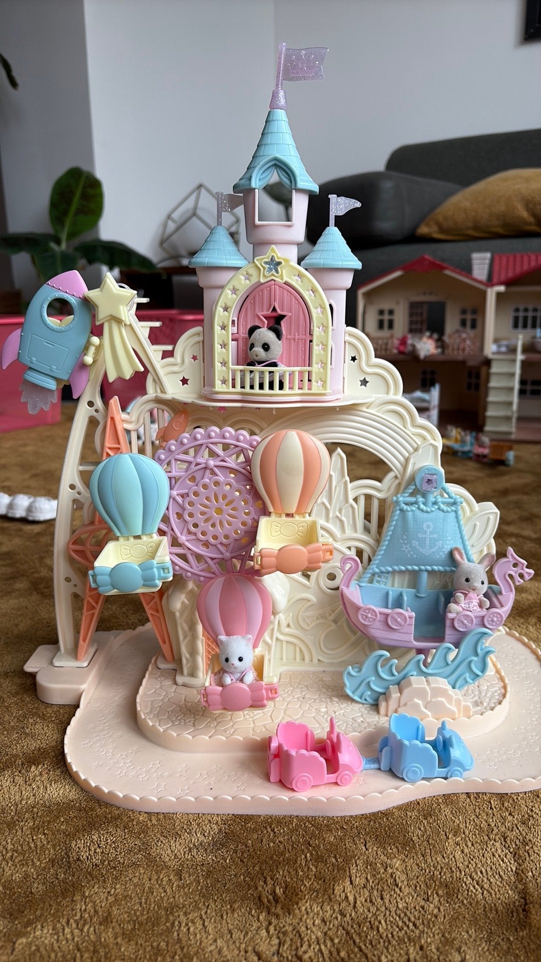 Sylvanian Families kermis met 3 babyforguurtjes, Kinderen en Baby's, Speelgoed | Overig, Ophalen of Verzenden, Zo goed als nieuw