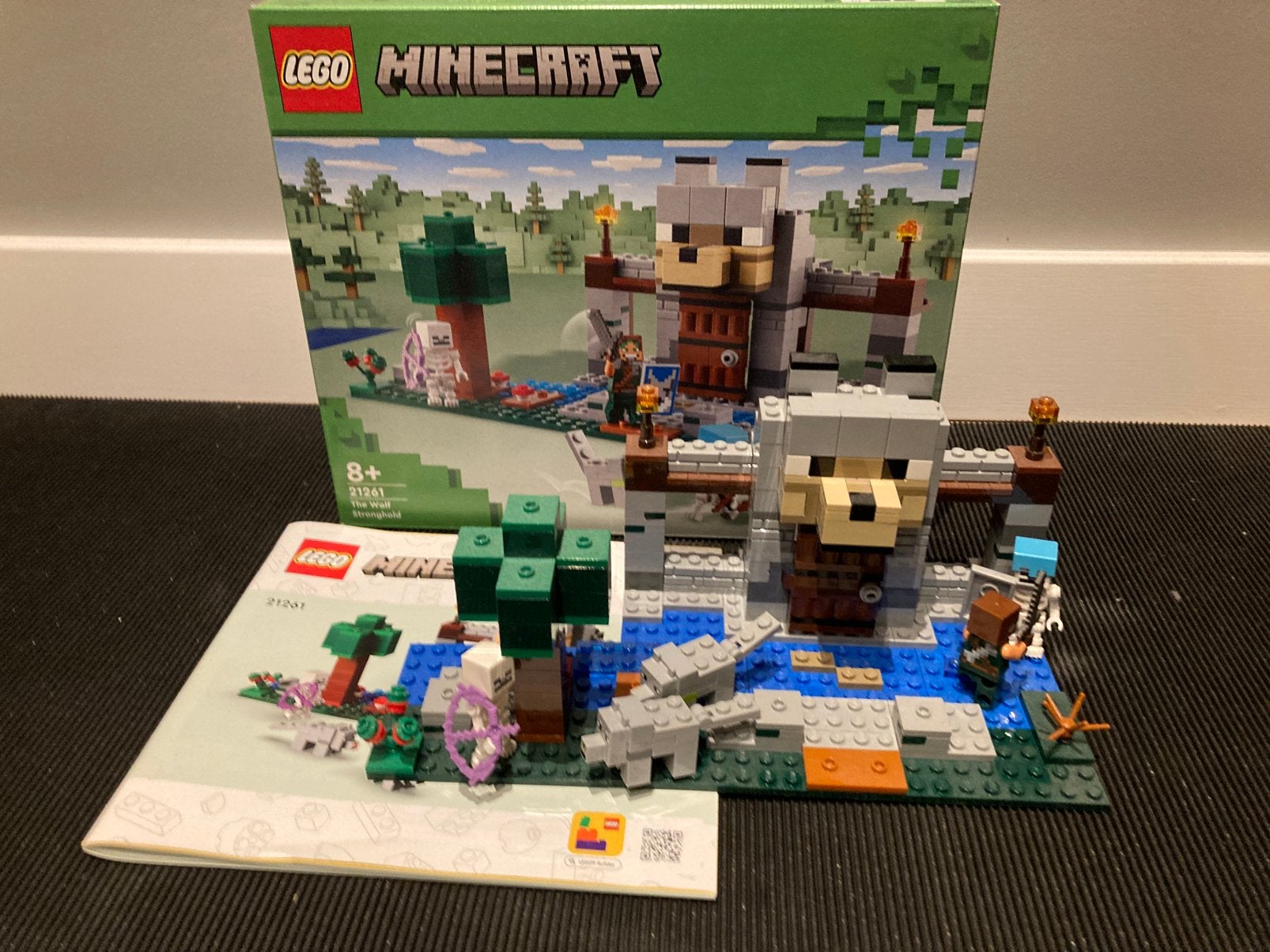 LEGO Minecraft 21247 set, Ophalen of Verzenden, Zo goed als nieuw, Overige merken