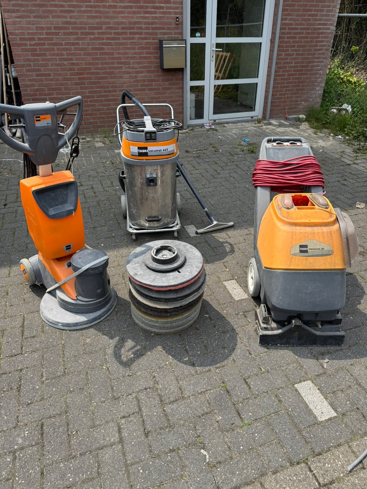 Professionele TASKI schoonmaakmachines, Doe-het-zelf en Verbouw, Reinigingsmachines, Ophalen, Gebruikt