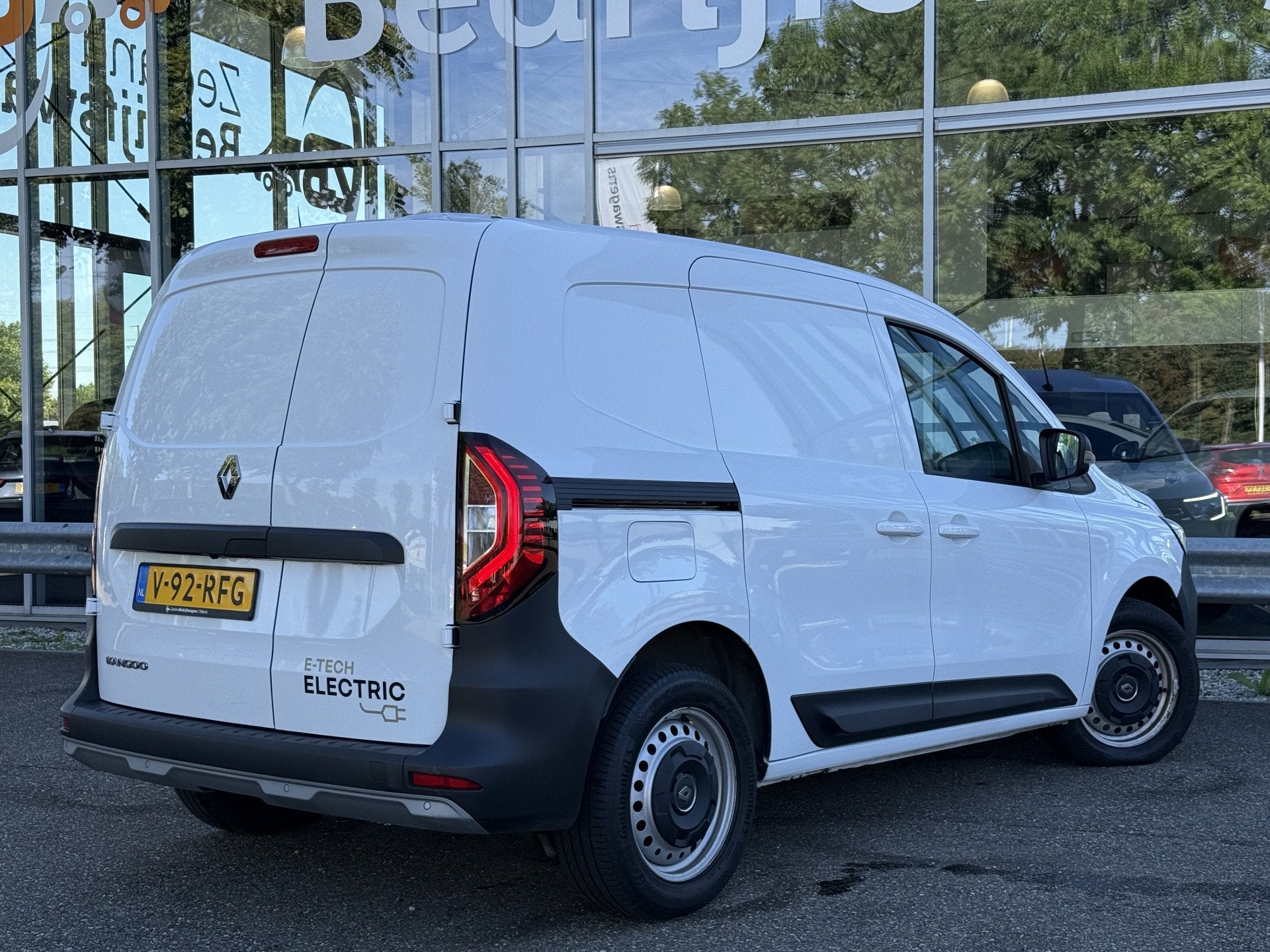 Renault Kangoo E-Tech Advance Open Sesame 44 kWh | Snellader, Gebruikt, Zwart, Renault, Leder en Stof